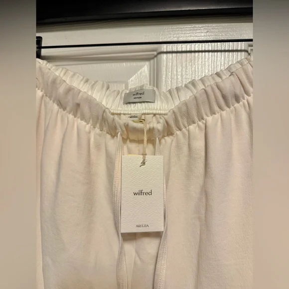 Aritzia Venice Pant - Picture 4 of 9